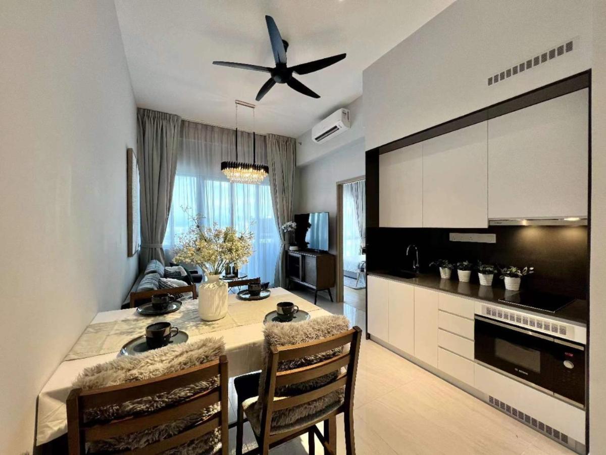 The Luxe By Infinitum Suites Kuala Lumpur Exterior photo